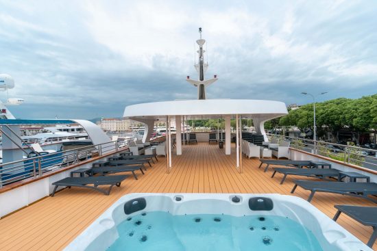 The jacuzzi and sundeck area on onboard MS Adriatic Sky
